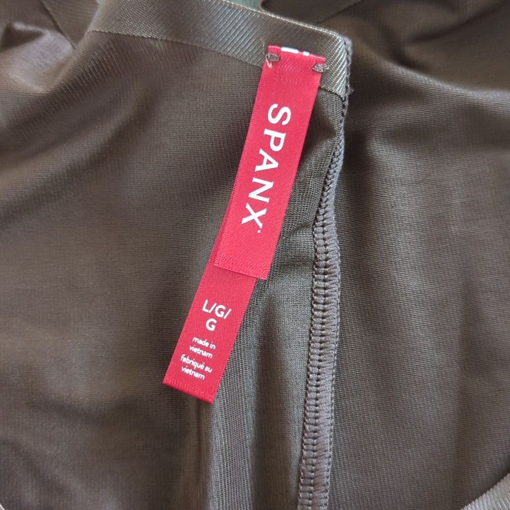 SPANX Thinstincts 2.0 Open Bust Mid Thigh Chestnut Brown Shapewear Bodysuit - Picture 5 of 7